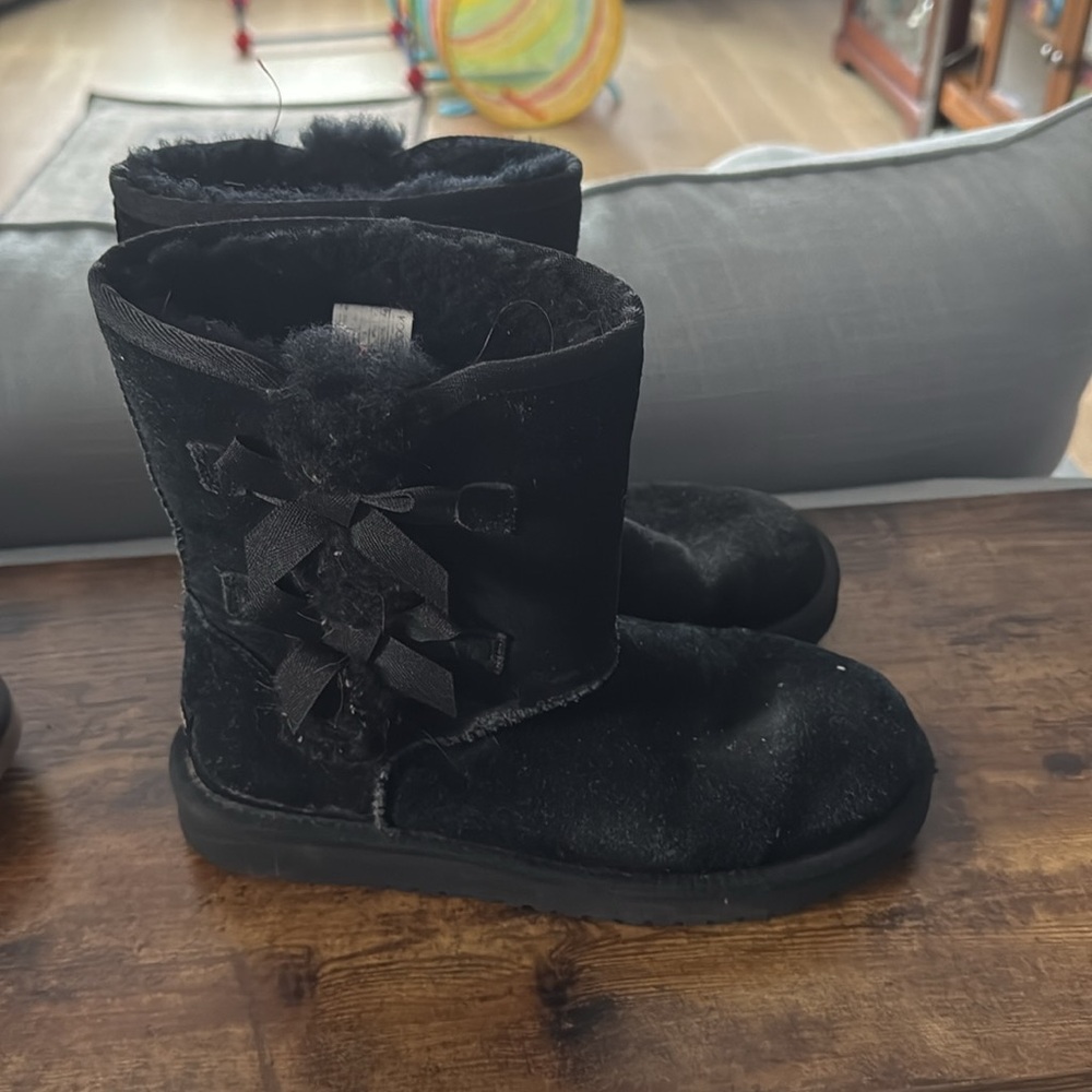 Two pairs of Black Ugg Koolaburra boots US Sz 7 - Picture 5 of 9